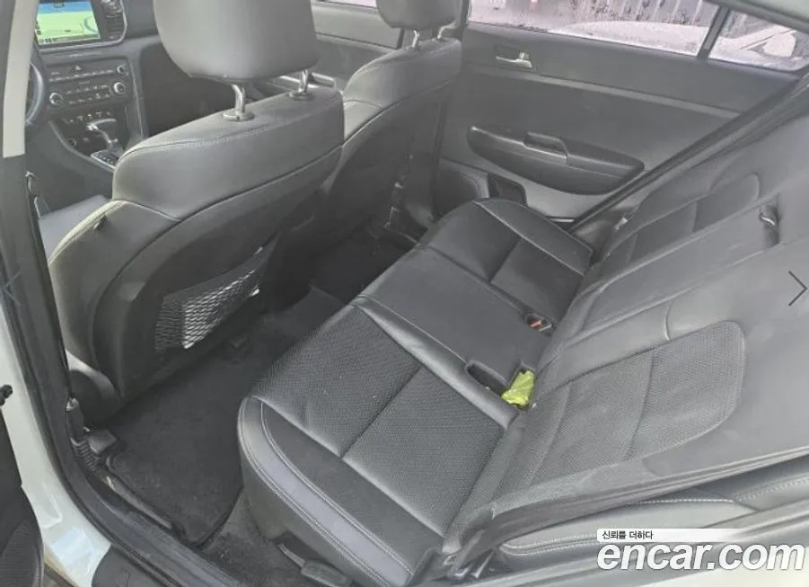 Kia Sportage — фото 10