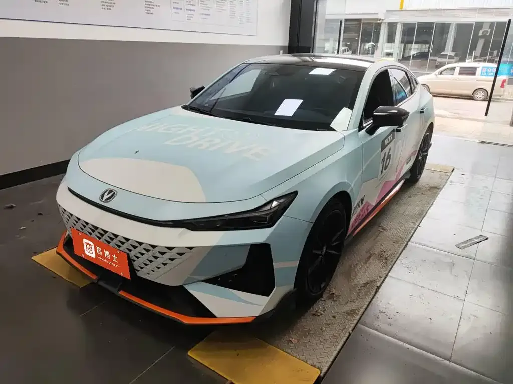 Changan UNI-V 2024 из CN, фото 1