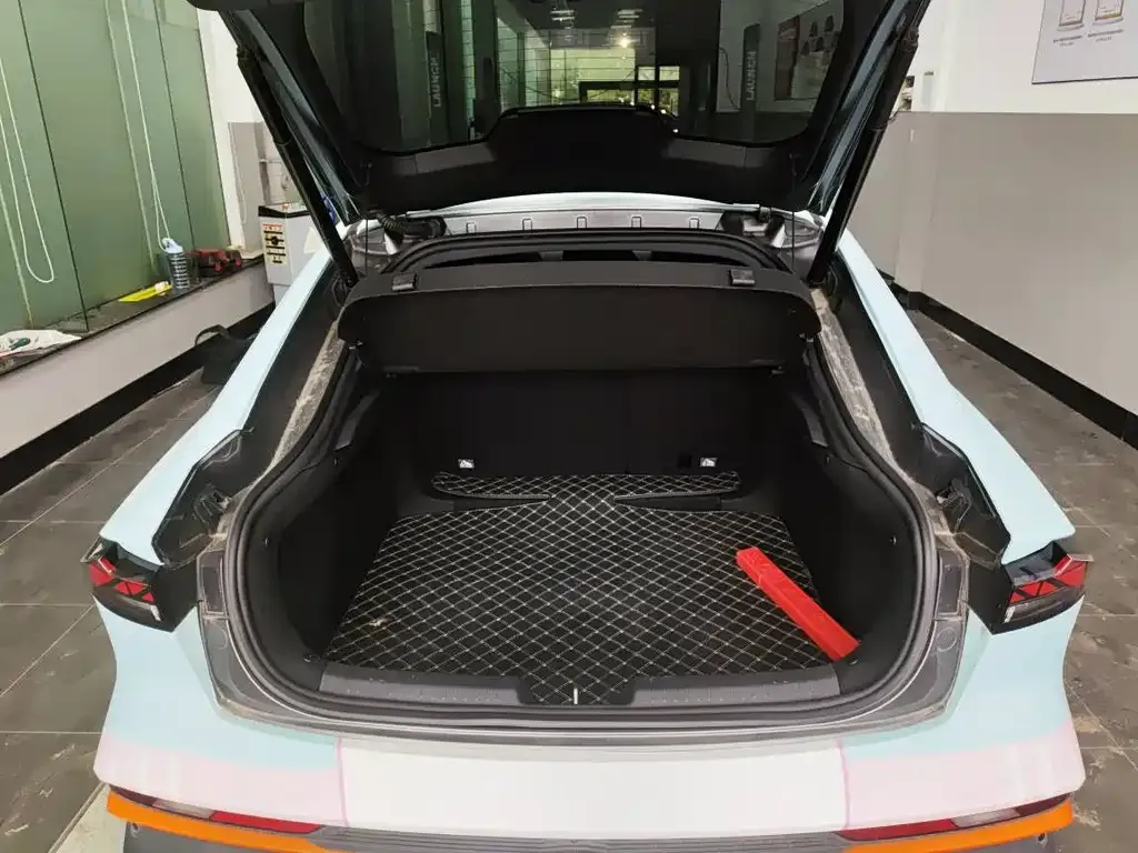 Changan UNI-V 2024 из CN, фото 6