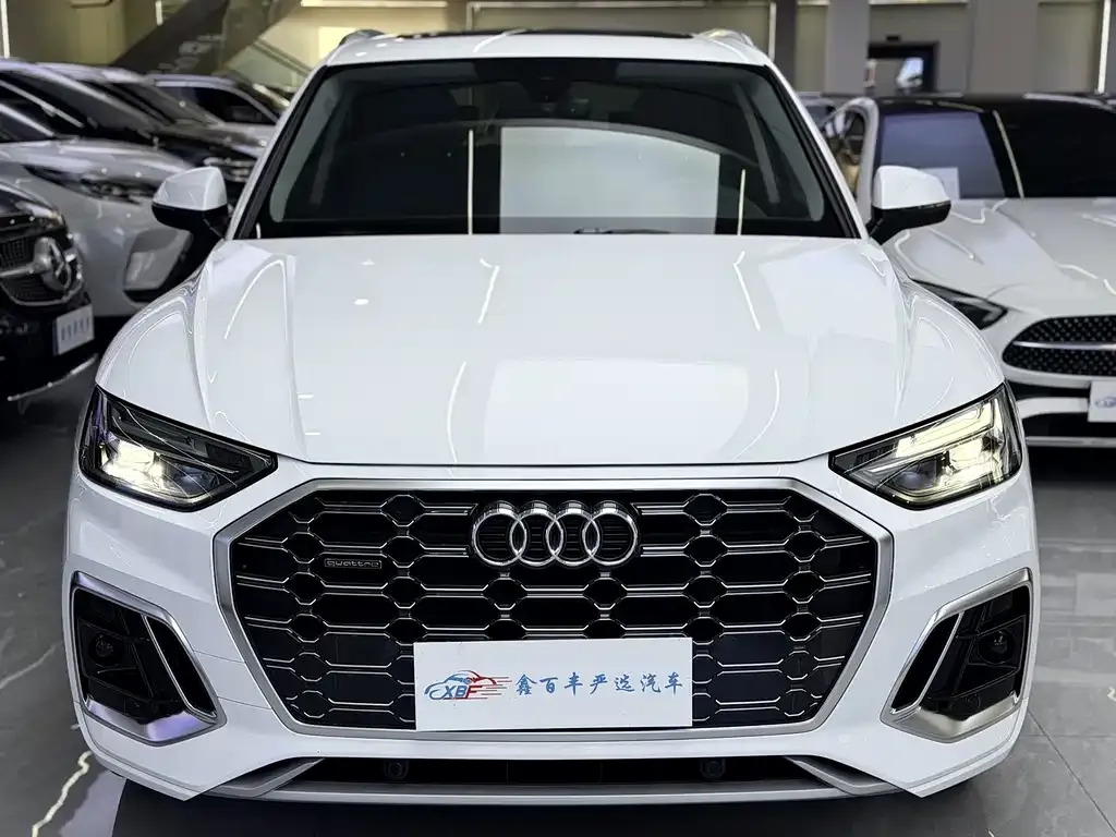 Audi Q5L 2022 из CN, фото 2