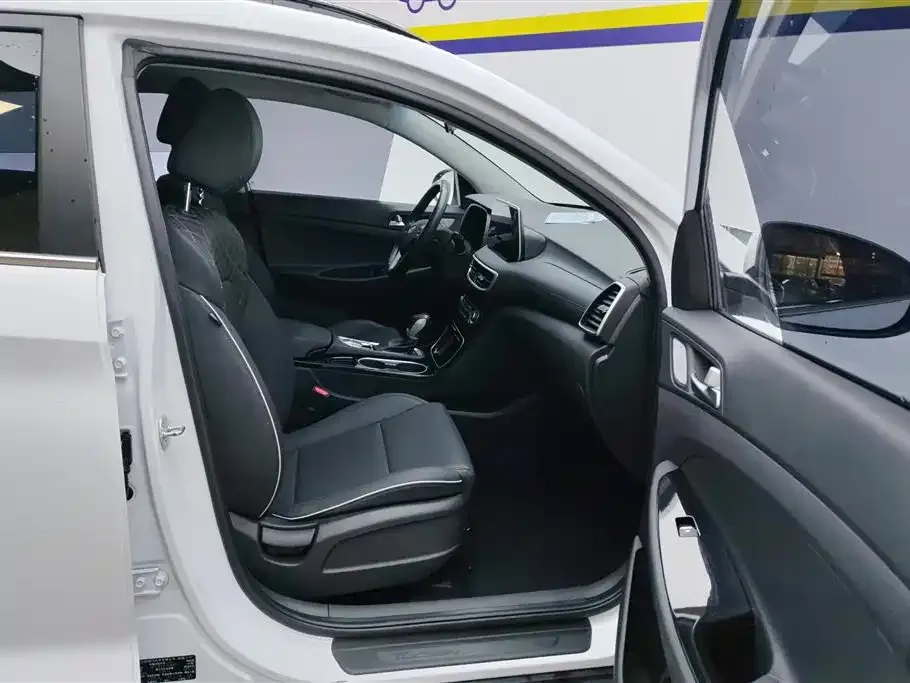 Hyundai Tucson 2021 из CN, фото 8