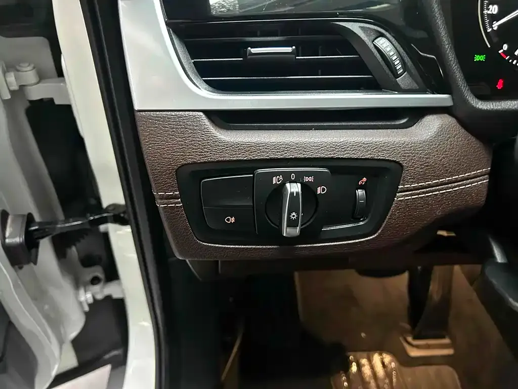 BMW X2 2023 из CN, фото 3