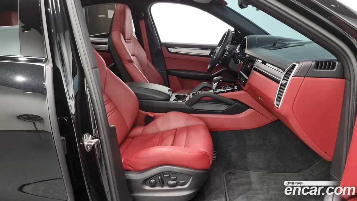 Porsche Cayenne 2023 из KR, фото 10