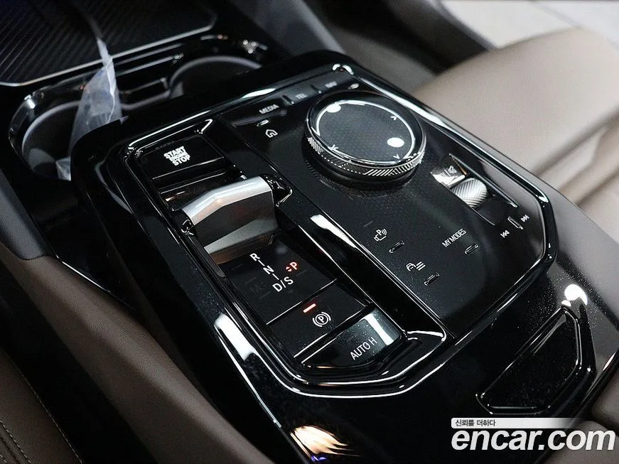 BMW 5-Series 2024 из KR, фото 10