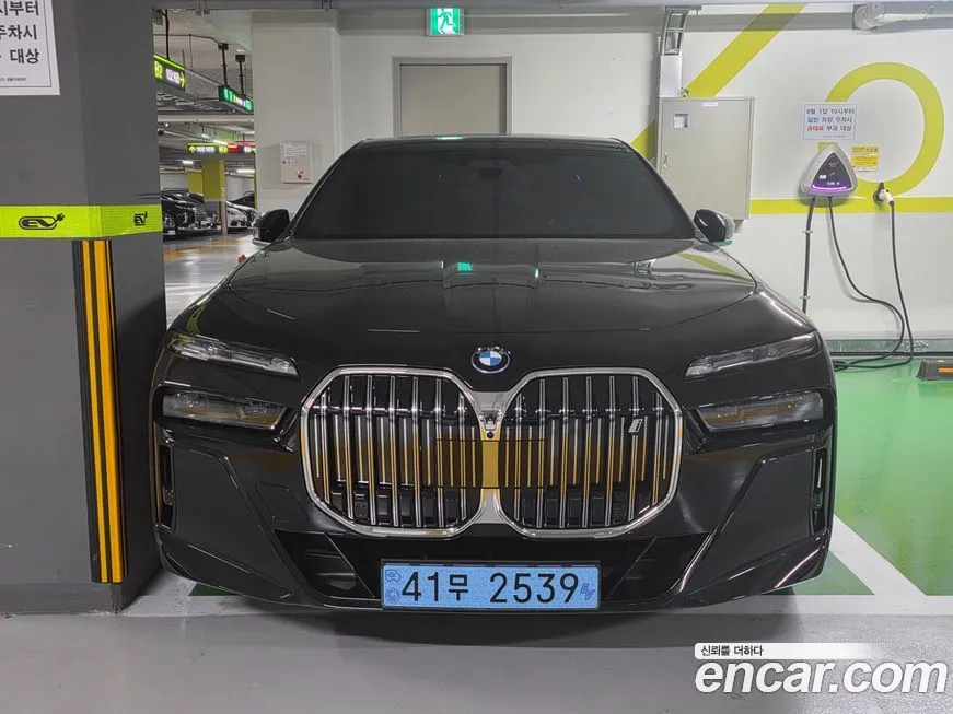 BMW i7 2024 из KR, фото 2