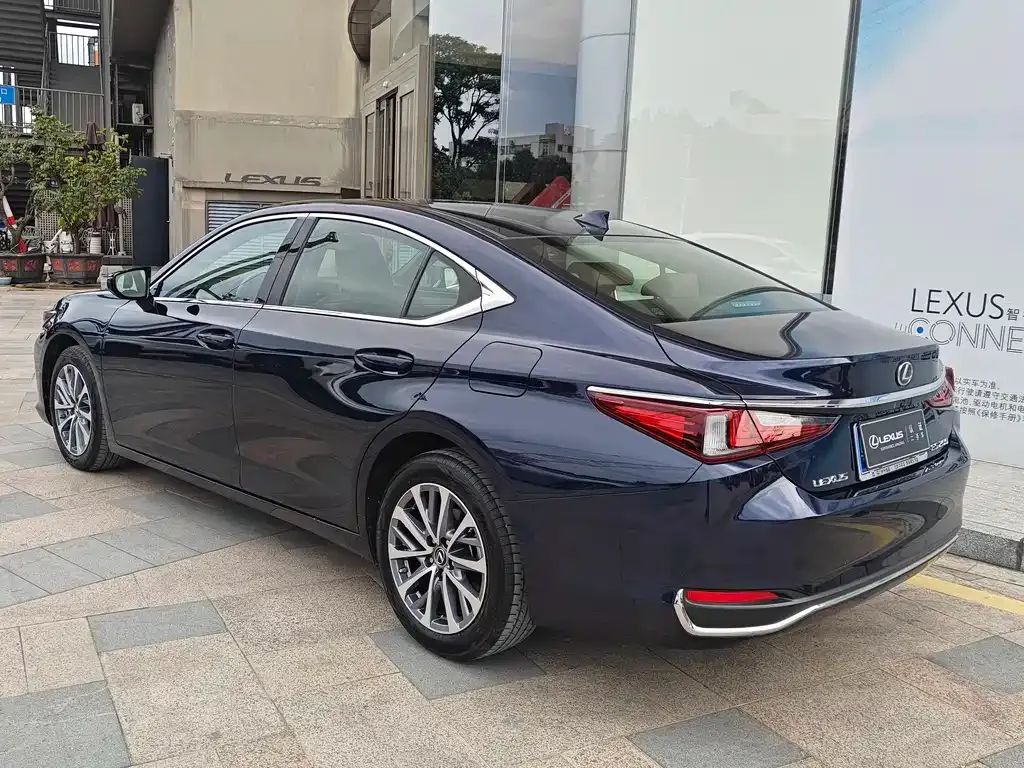 Lexus ES 2024 из CN, фото 8