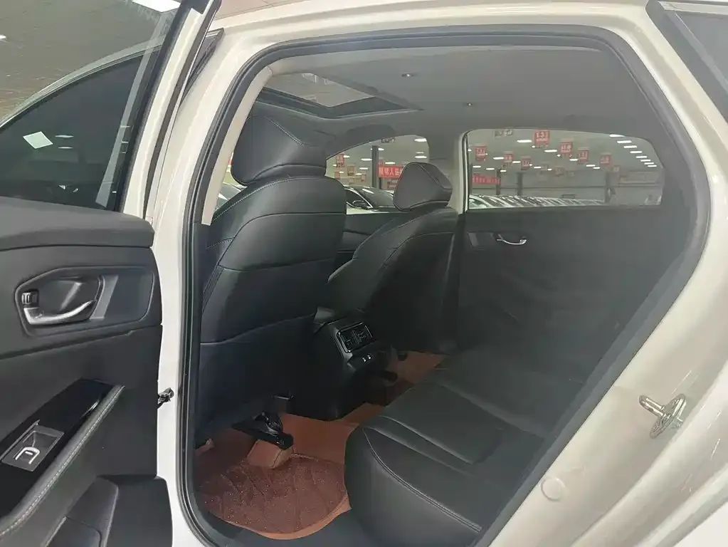 Honda Inspire 2024 из CN, фото 6
