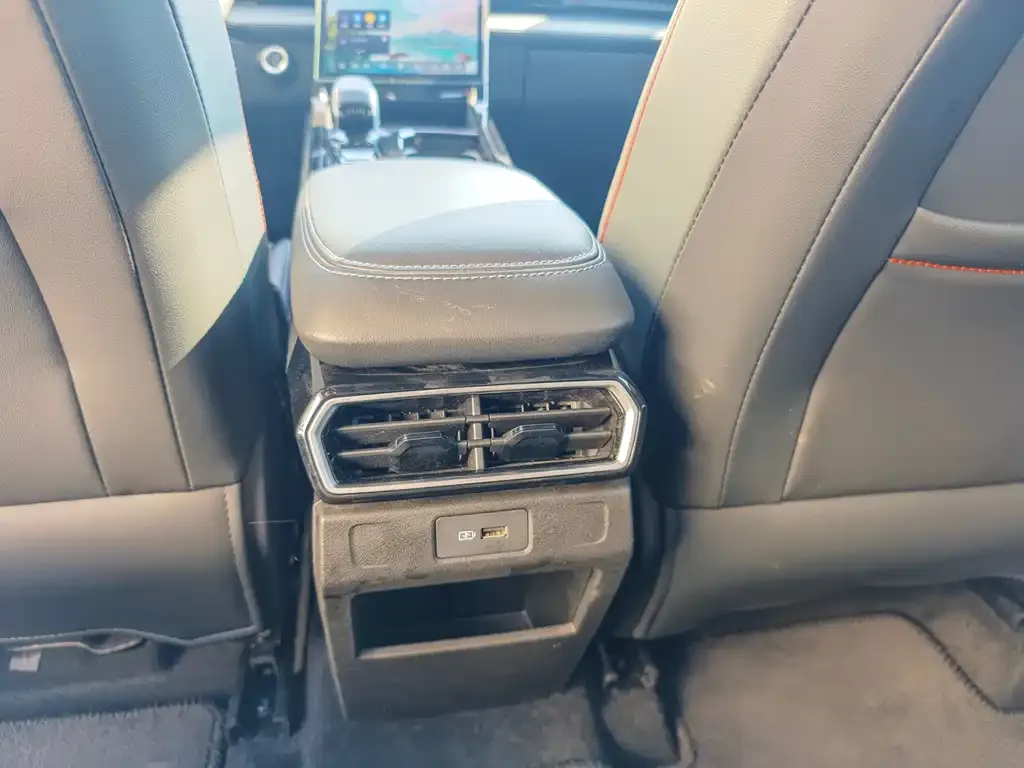 Geely Boyue 2023 из CN, фото 9