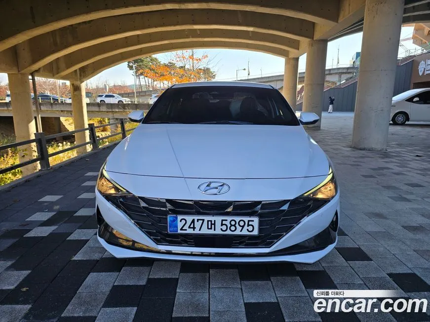 Hyundai AVANTE 2023 из KR, фото 2