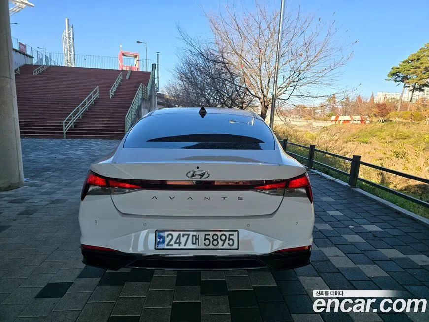 Hyundai AVANTE 2023 из KR, фото 4