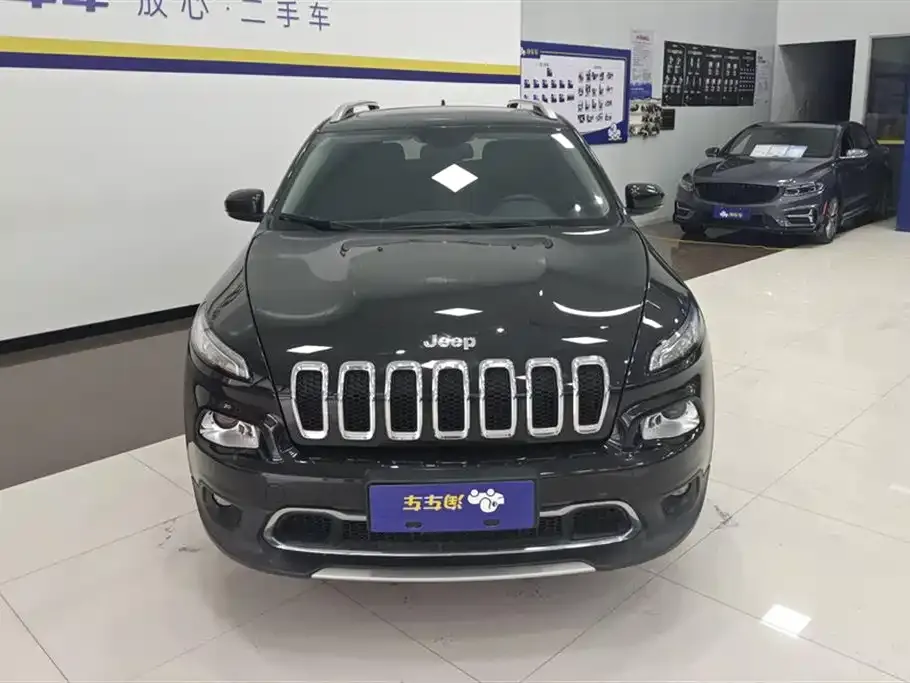 Jeep Cherokee 2021 из CN, фото 2