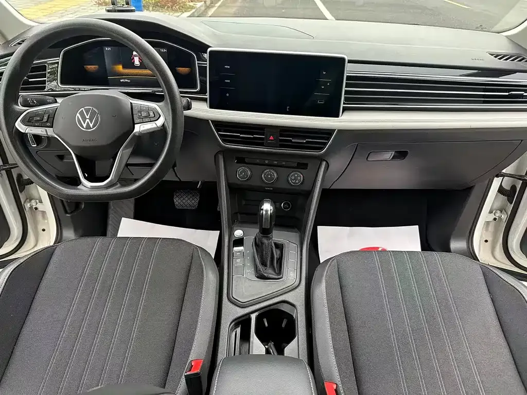 Volkswagen Tiguan L 2022 из CN, фото 10