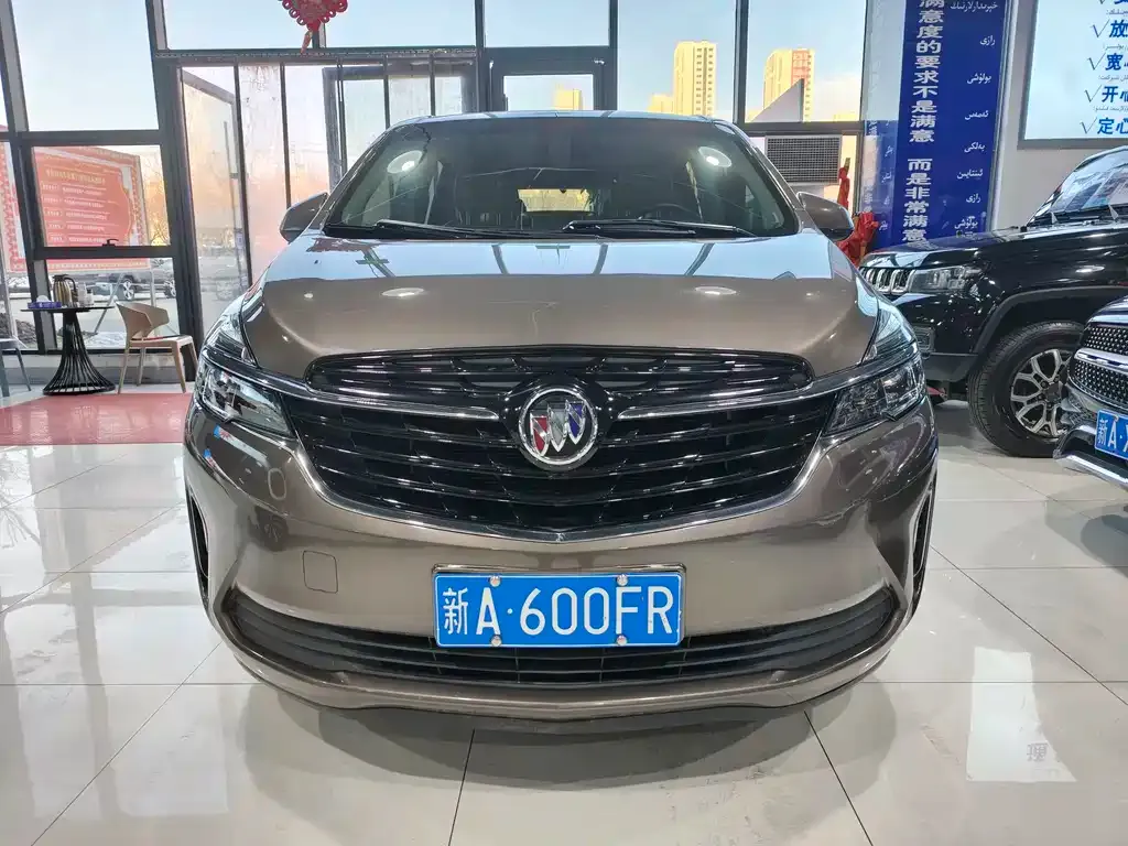 Buick GL8 2023 из CN, фото 2