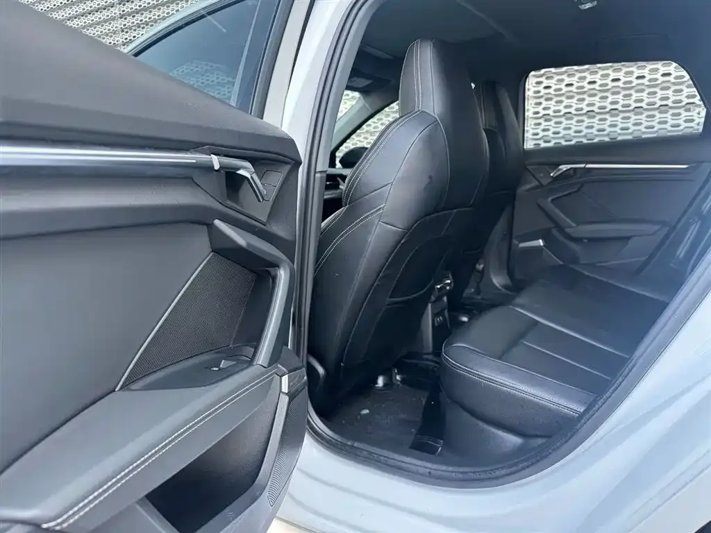 Audi A3 2023 из CN, фото 8