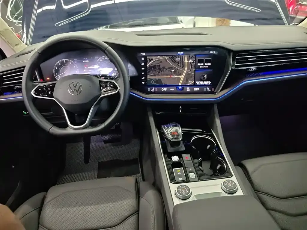 Volkswagen Touareg 2022 из CN, фото 10