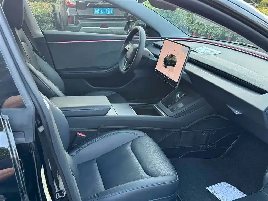Tesla Model 3 2023 из CN, фото 10