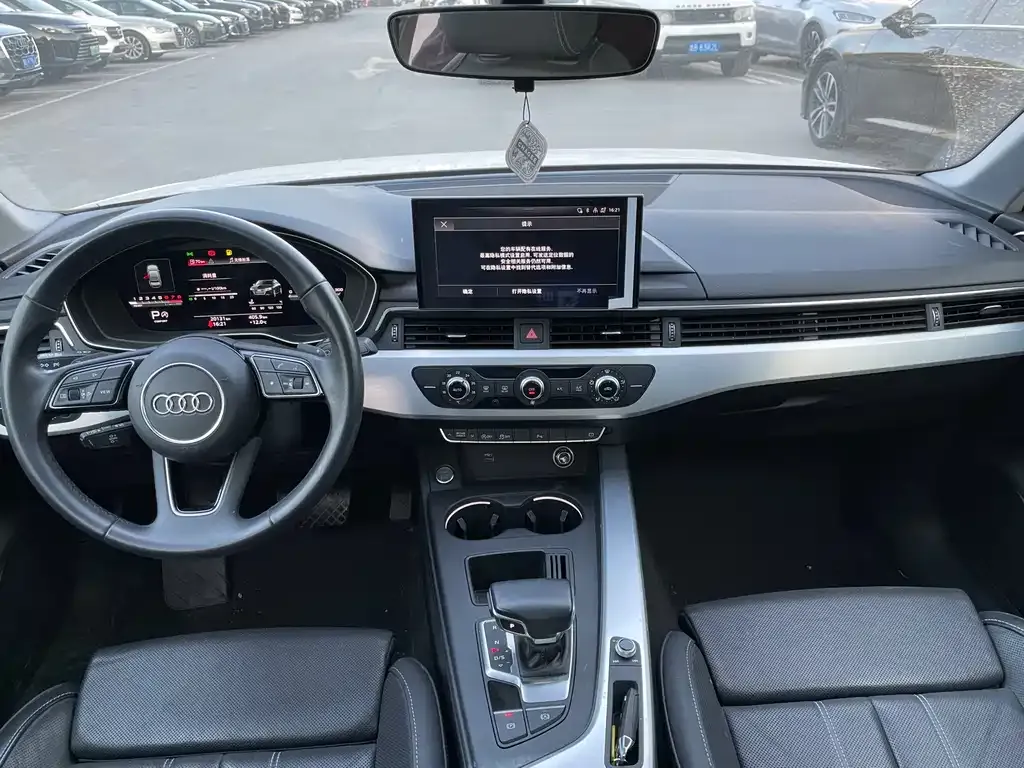 Audi A4L 2023 из CN, фото 7