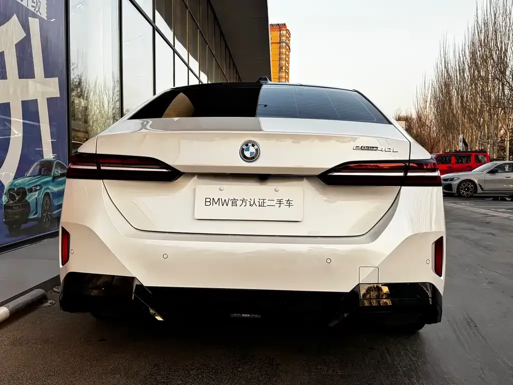 BMW i5 2025 из CN, фото 9