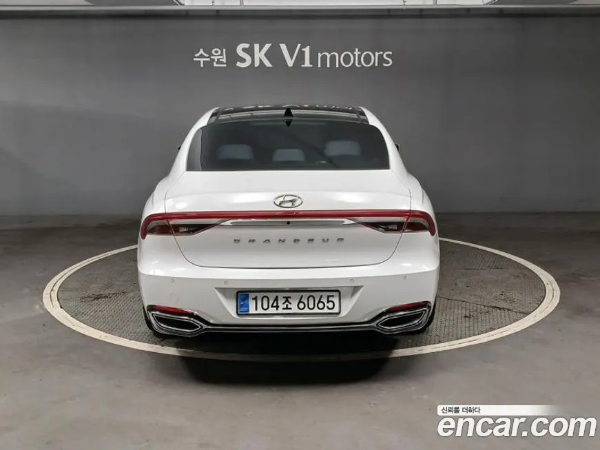 Hyundai Grandeur 2023 из KR, фото 2