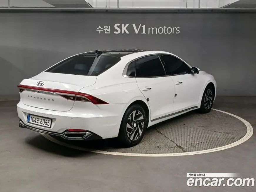 Hyundai Grandeur 2023 из KR, фото 5