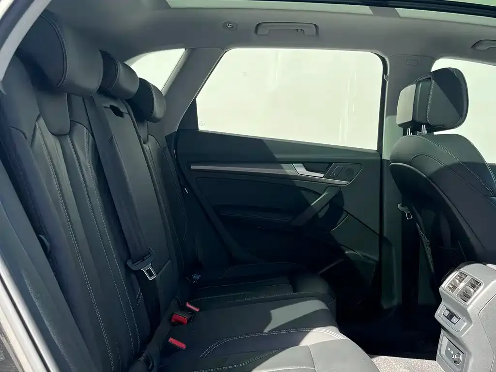 Audi Q5L 2025 из CN, фото 7