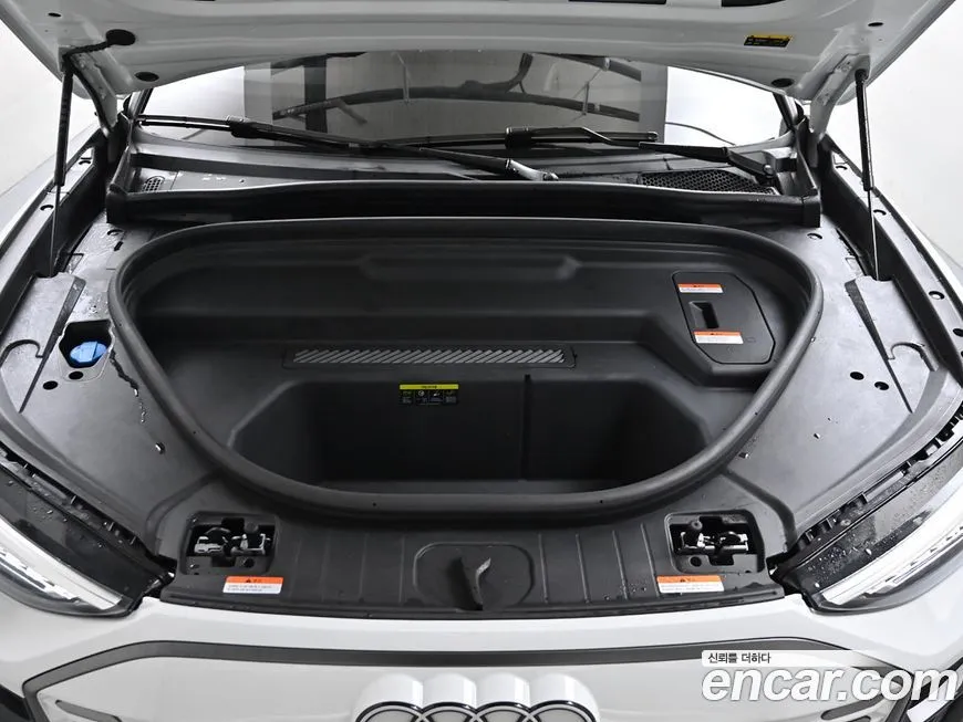 Audi Q6 e-tron 2025 из KR, фото 6