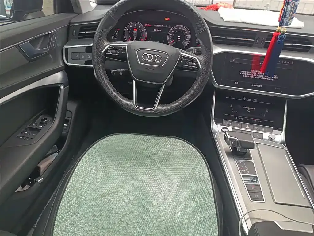 Audi A6L 2021 из CN, фото 3