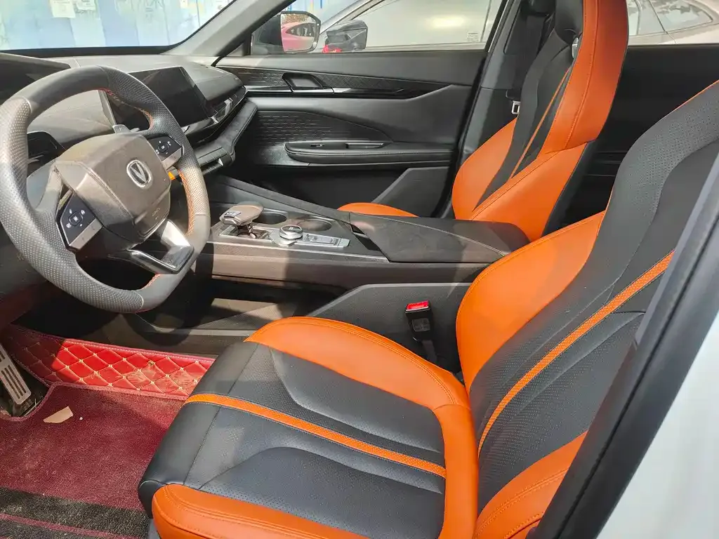 Changan UNI-V 2024 из CN, фото 4