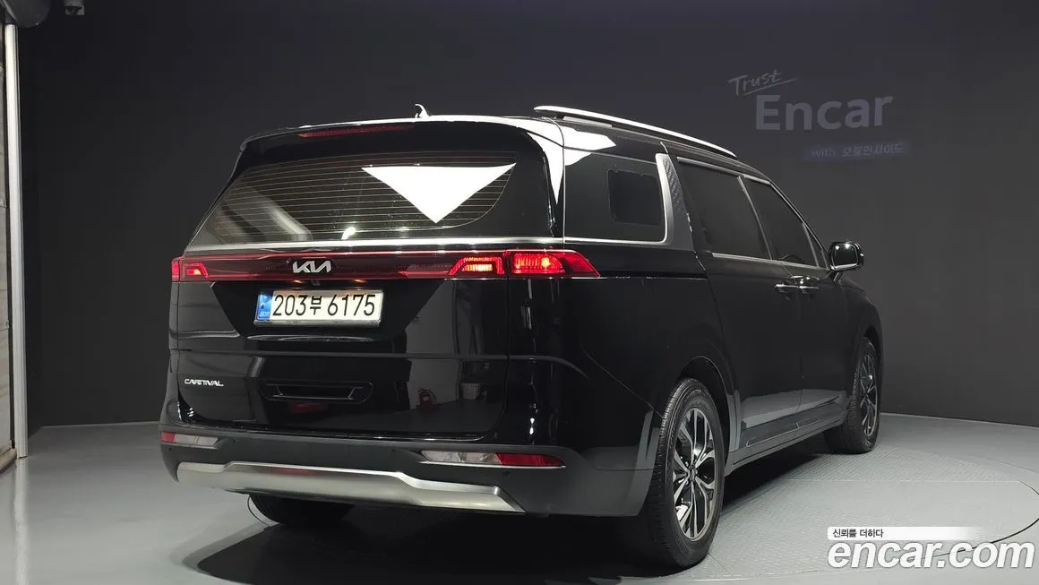 Kia Carnival 2022 из KR, фото 2