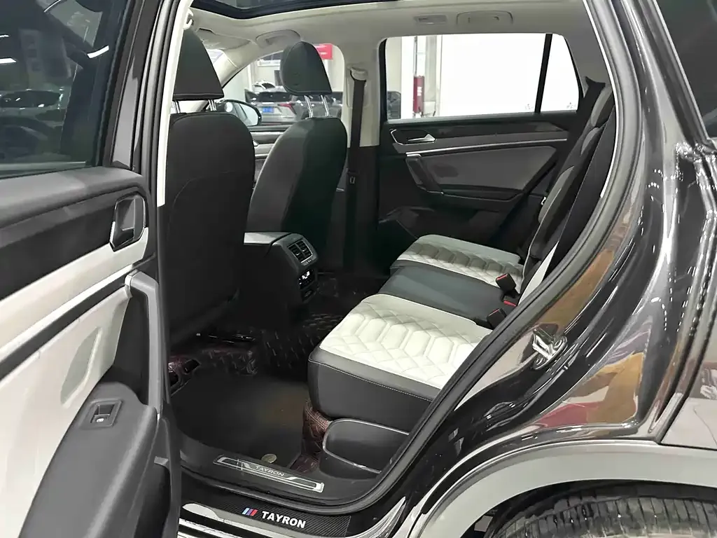 Volkswagen Tayron 2022 из CN, фото 10