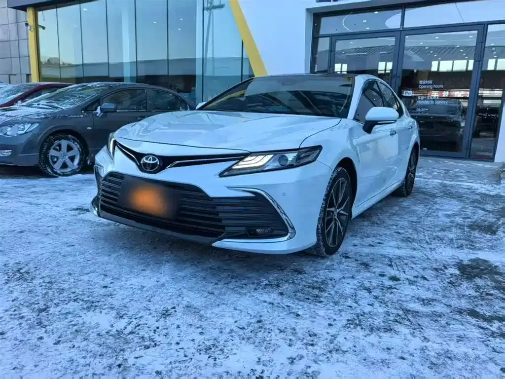 Toyota Camry 2023 из CN, фото 2