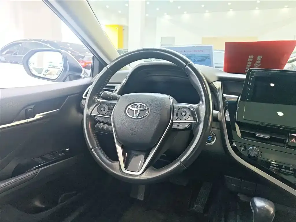 Toyota Camry 2023 из CN, фото 3