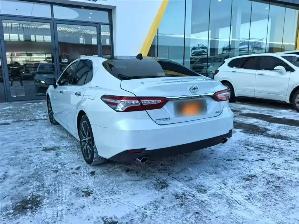 Toyota Camry 2023 из CN, фото 7