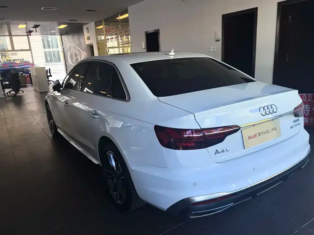 Audi A4L 2025 из CN, фото 6