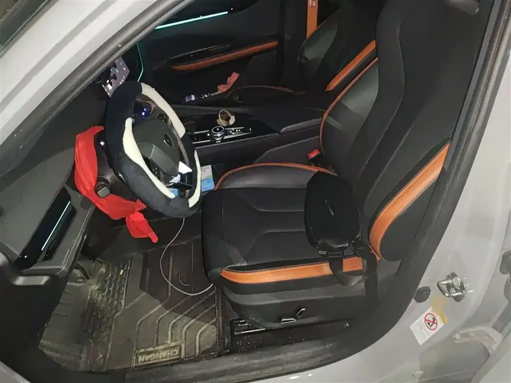 Changan UNI-V 2023 из CN, фото 8