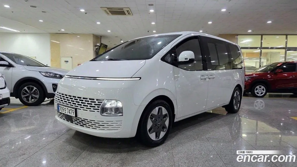 Hyundai Staria 2025 из KR, фото 1