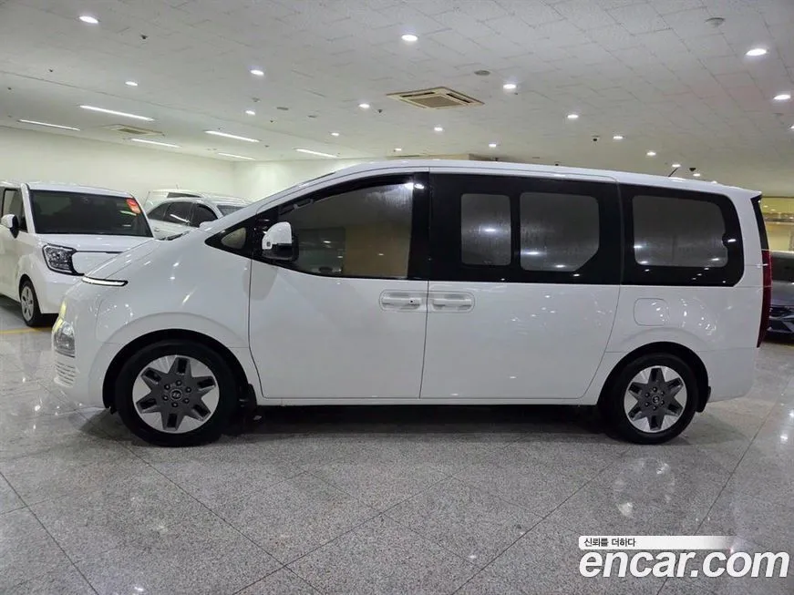 Hyundai Staria 2025 из KR, фото 3