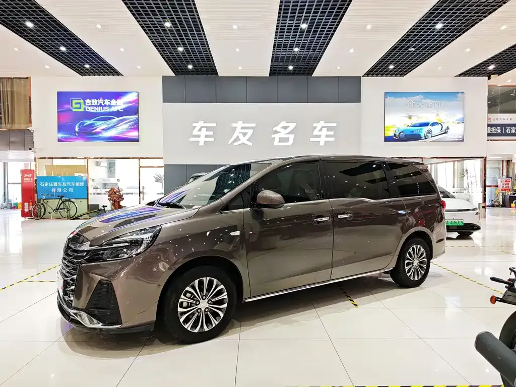 Buick GL8 2022 из CN, фото 1