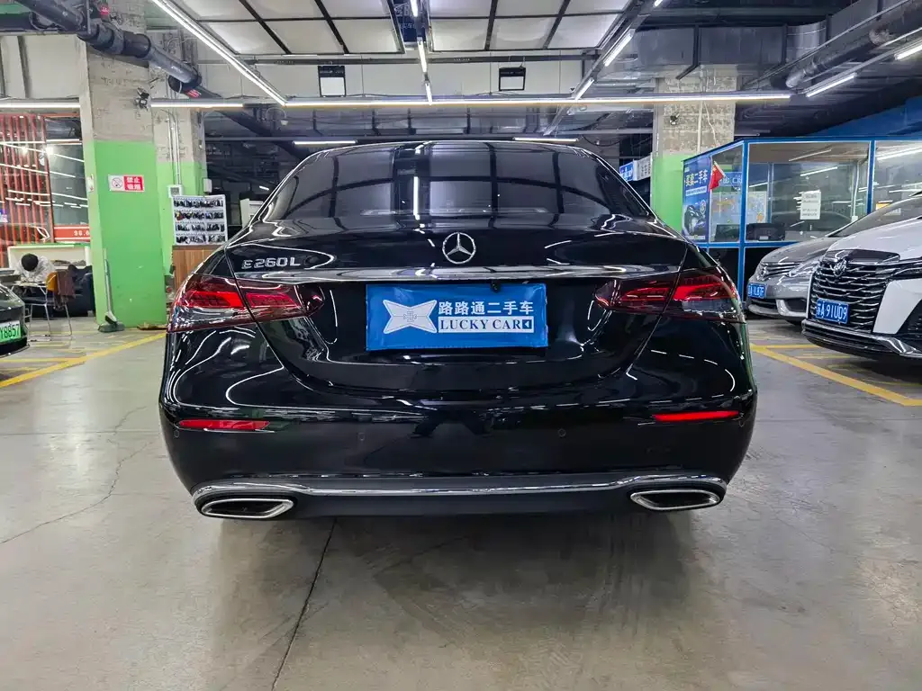 Mercedes-Benz E-Class 2023 из CN, фото 5