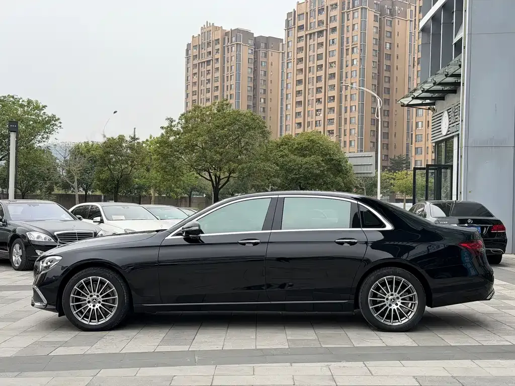 Mercedes-Benz E-Class 2024 из CN, фото 3