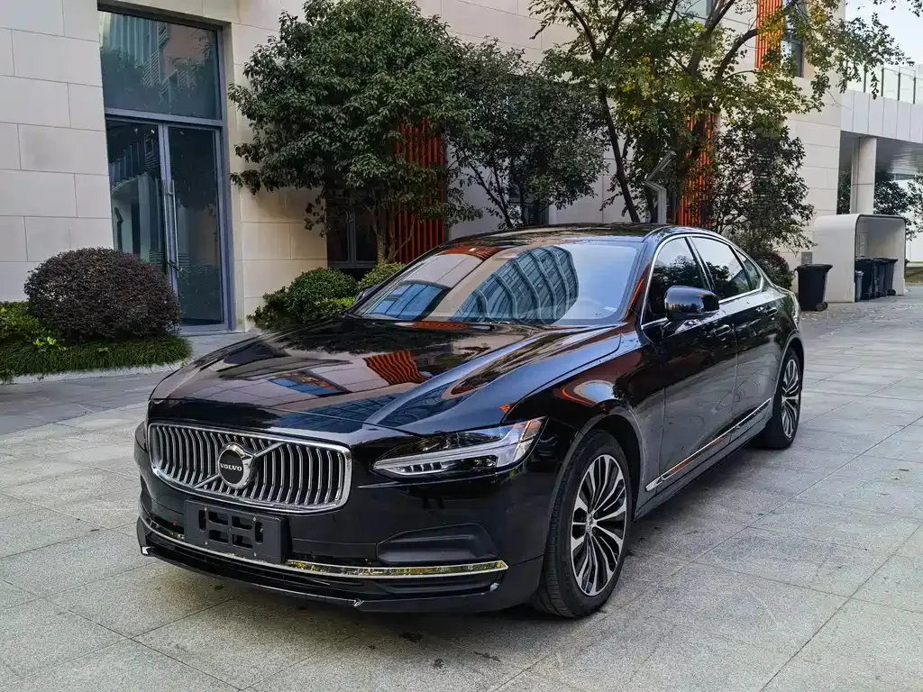 Volvo S90 2024 из CN, фото 1