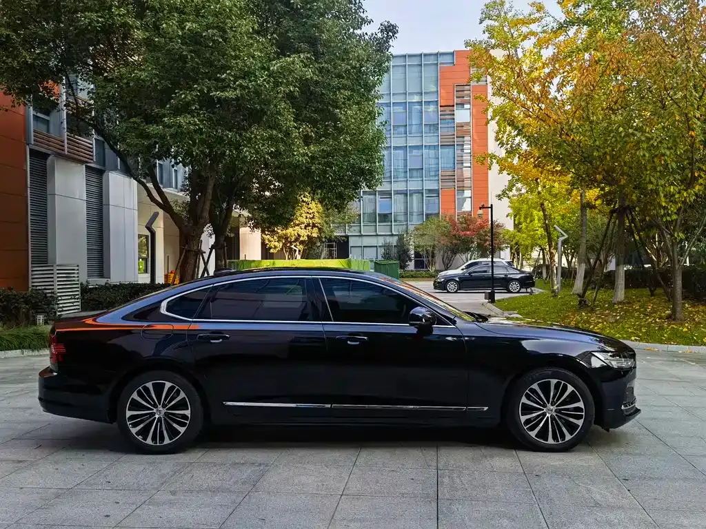 Volvo S90 2024 из CN, фото 4