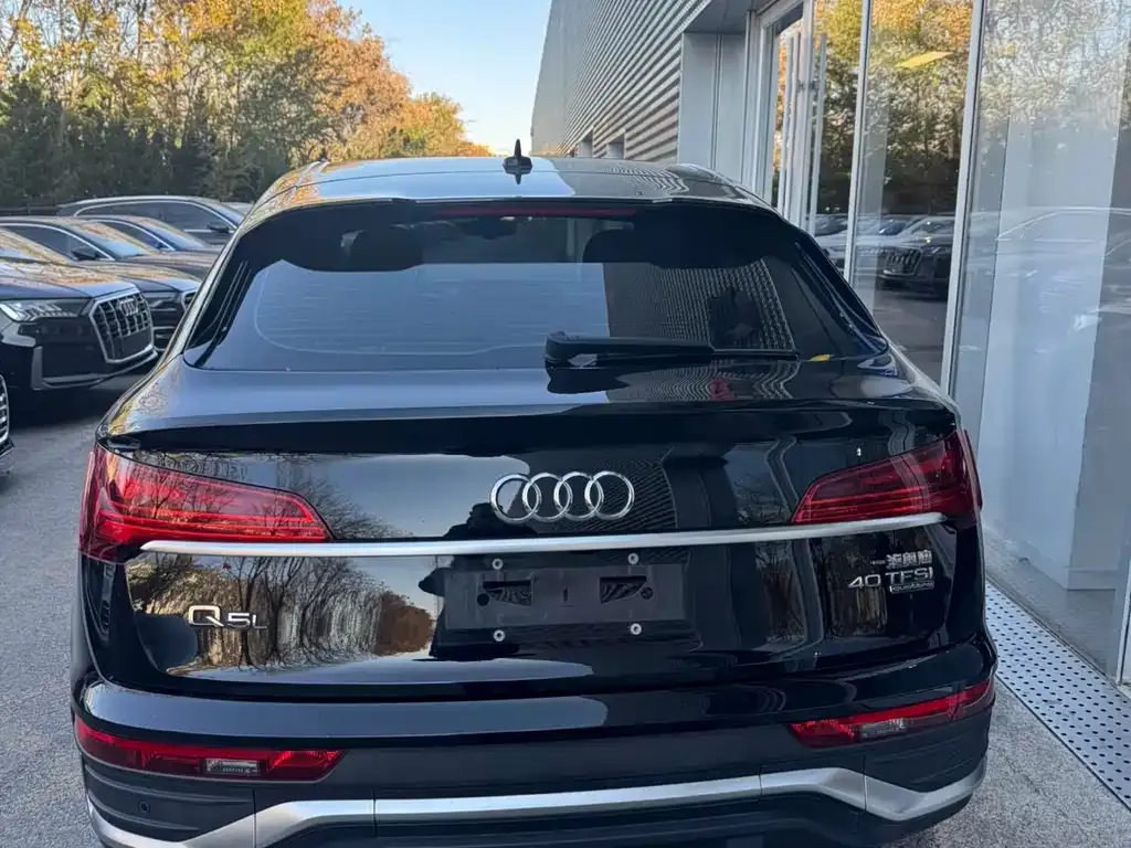 Audi Q5L Sportback 2022 из CN, фото 10