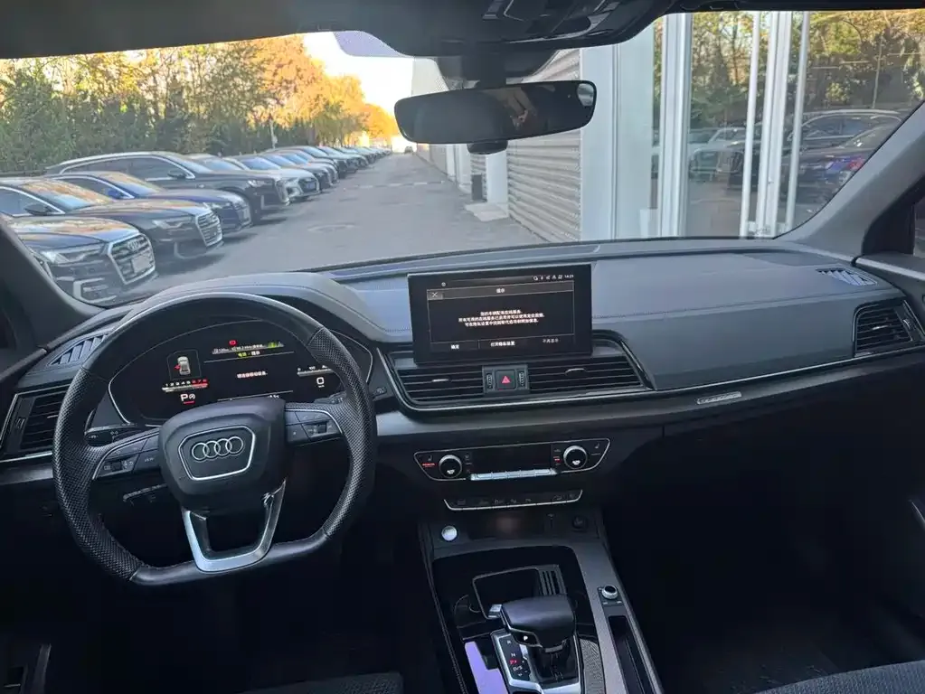 Audi Q5L Sportback 2022 из CN, фото 5