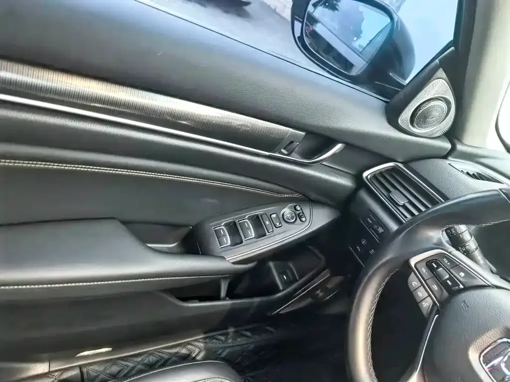 Honda Accord 2023 из CN, фото 6