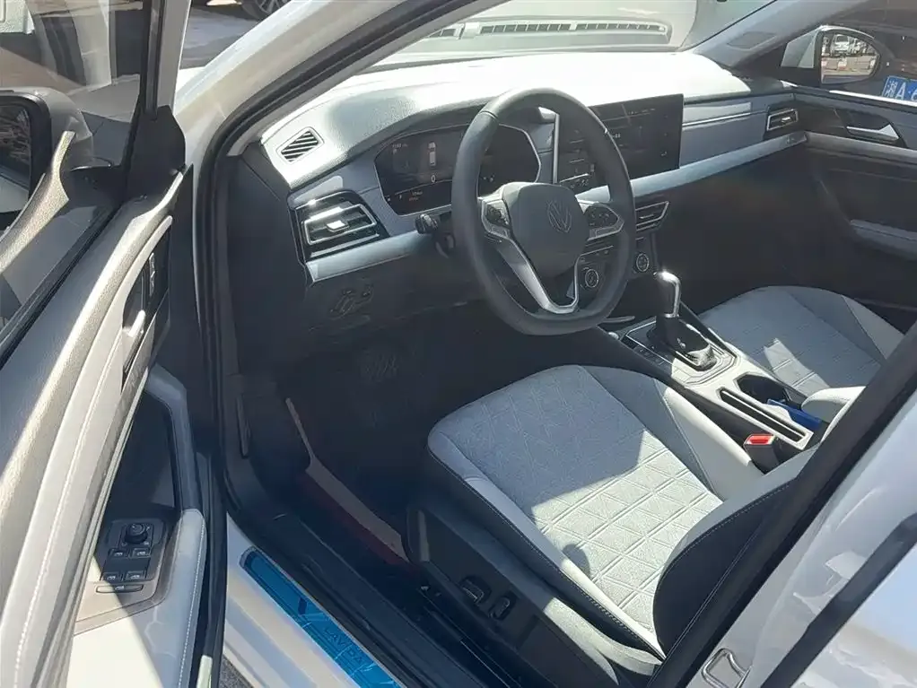 Volkswagen Lavida 2023 из CN, фото 9