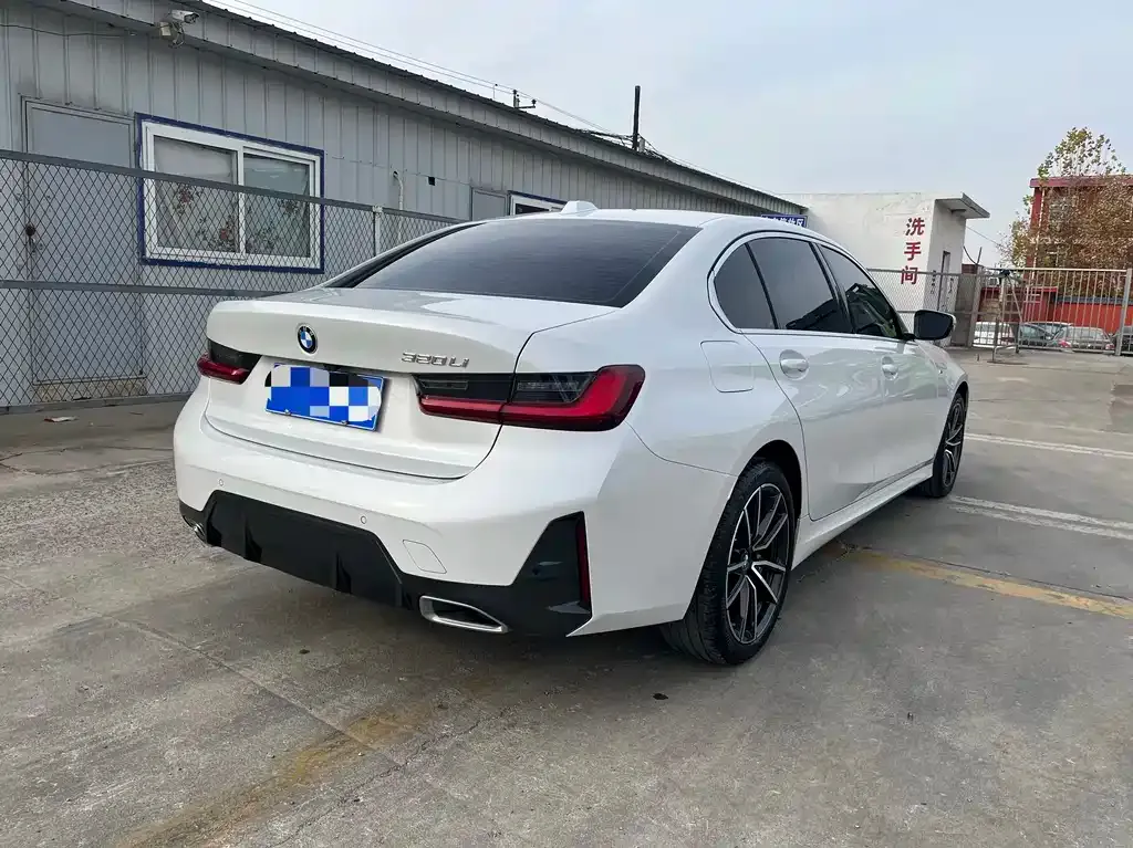 BMW 3 Series 2023 из CN, фото 4