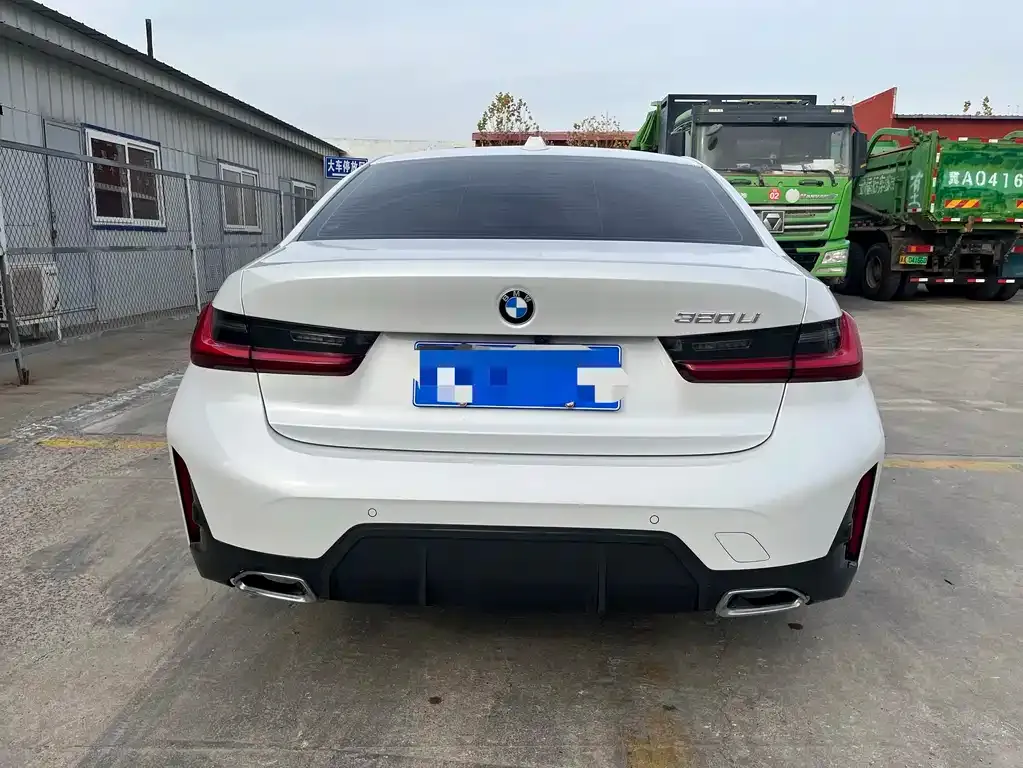 BMW 3 Series 2023 из CN, фото 6