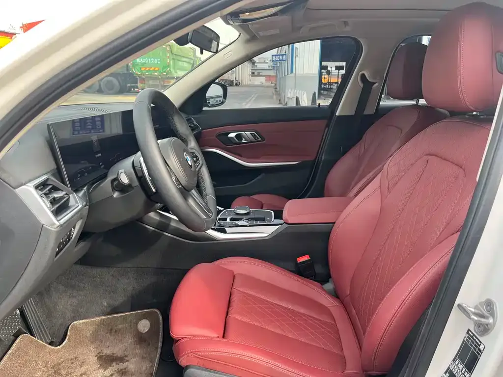 BMW 3 Series 2023 из CN, фото 9