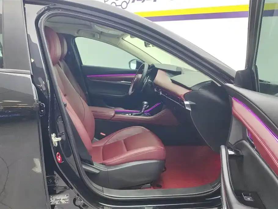 Mazda 3 Axela 2024 из CN, фото 8